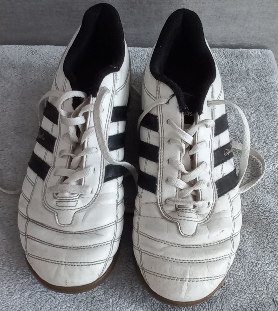 Buty ADIDAS, halówki, skóra naturalna, rozmiar 38,5, stan db