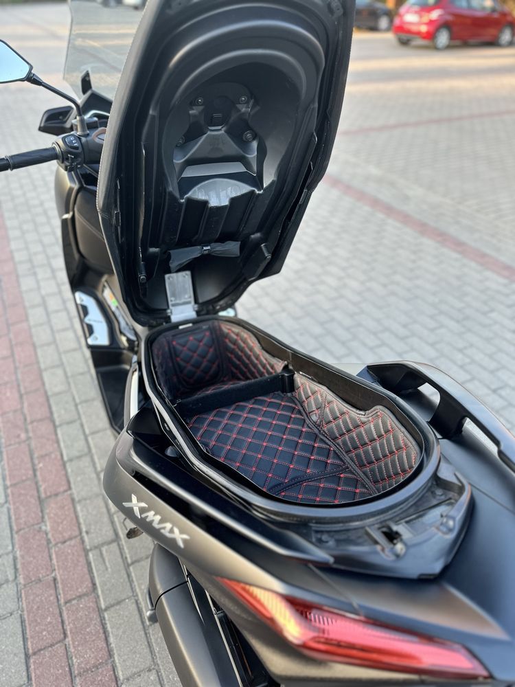 Yamaha X-max 125