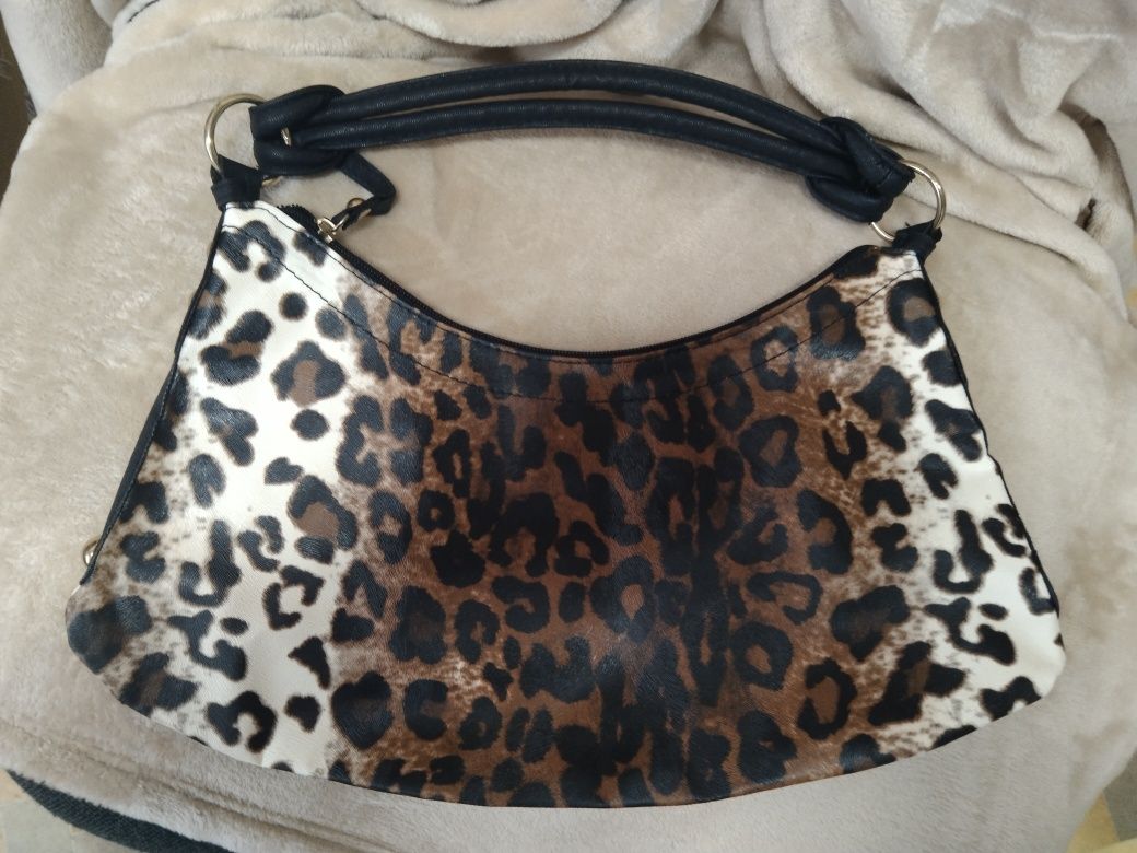 Леопардова сумочка від Оріфлейм
