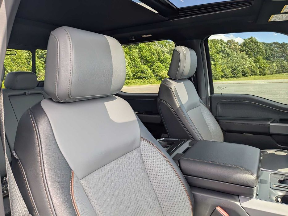 2024 Ford F-150 Lightning Lariat SuperCrew