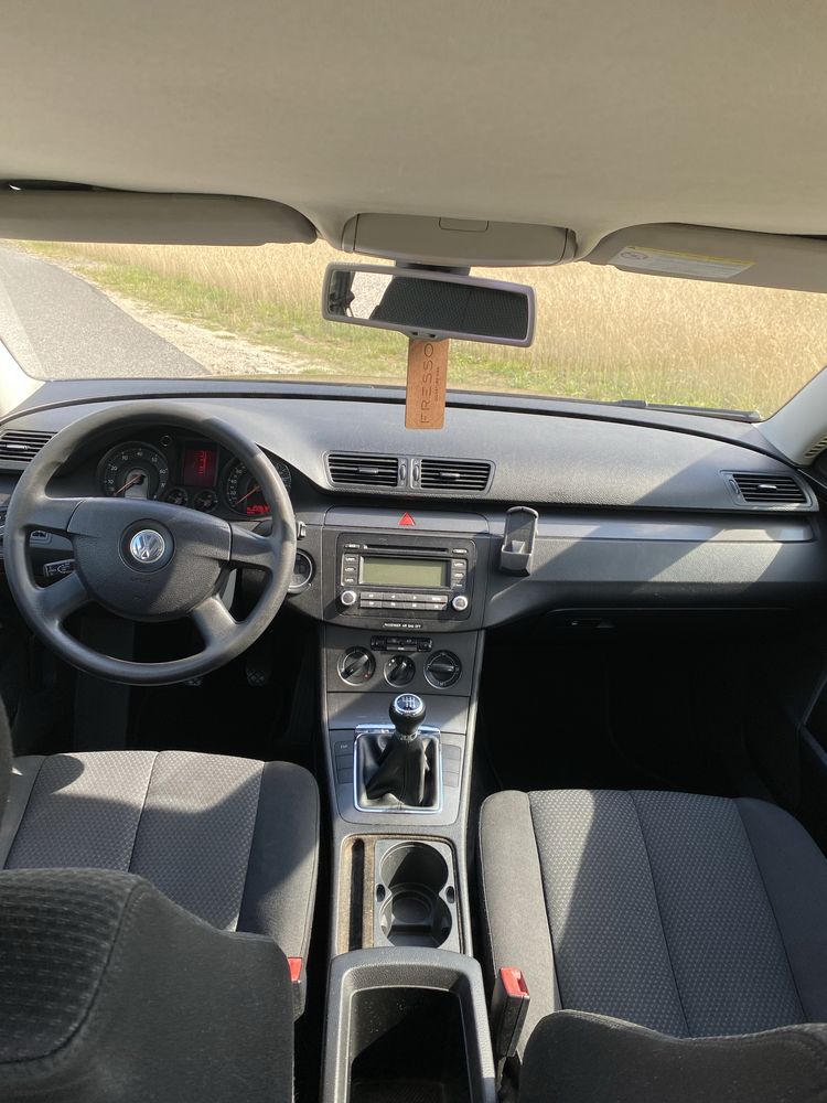Volkswagen Passat B6 1.6 FSI 115km 2005r.