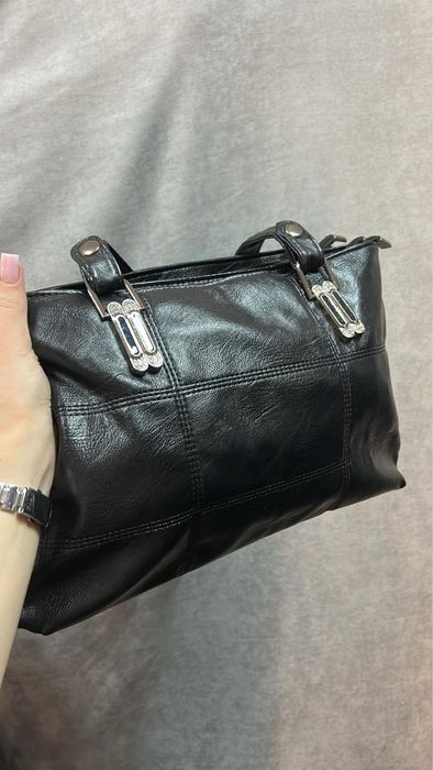 ЦЕНА БЫЛА 1200!РАСПРОДАЖА!Универсальная женская сумка,кожаная,черная!