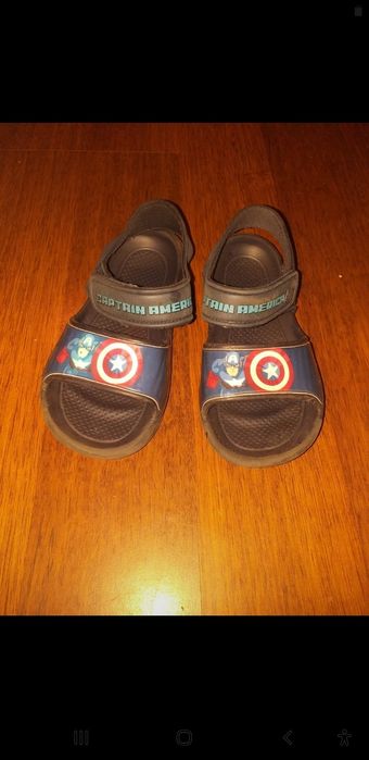Sandałki pianka kapitan america