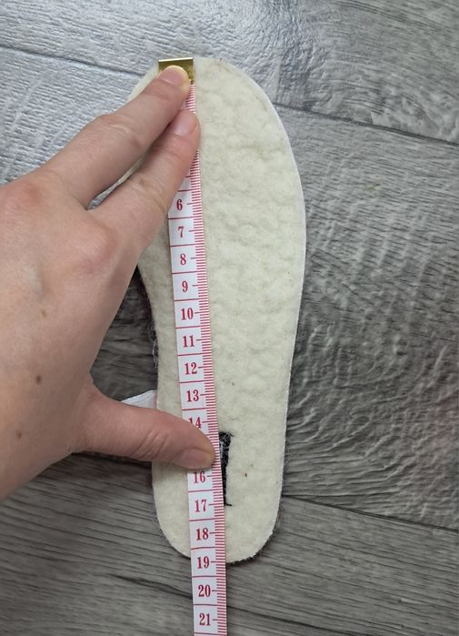 Дуже теплі зимові чобітки для дівчинки