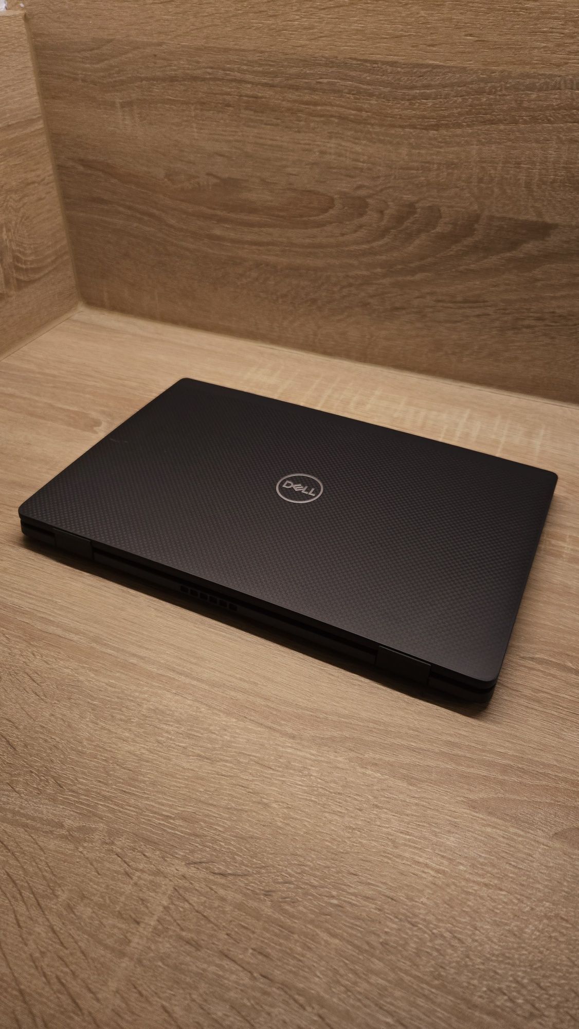 Laptop Dell Latitude i7-1185G7 16GB DDR4 Iris Xe 256GB SSD M.2 Win11P
