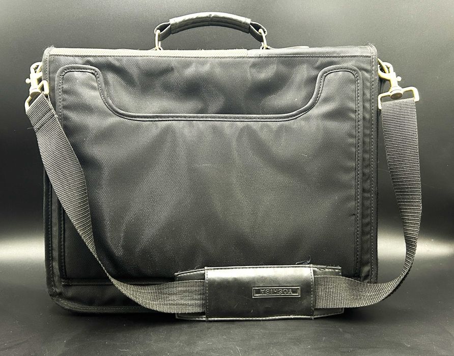 Oryginalna torba do laptopa „Toshiba” używana