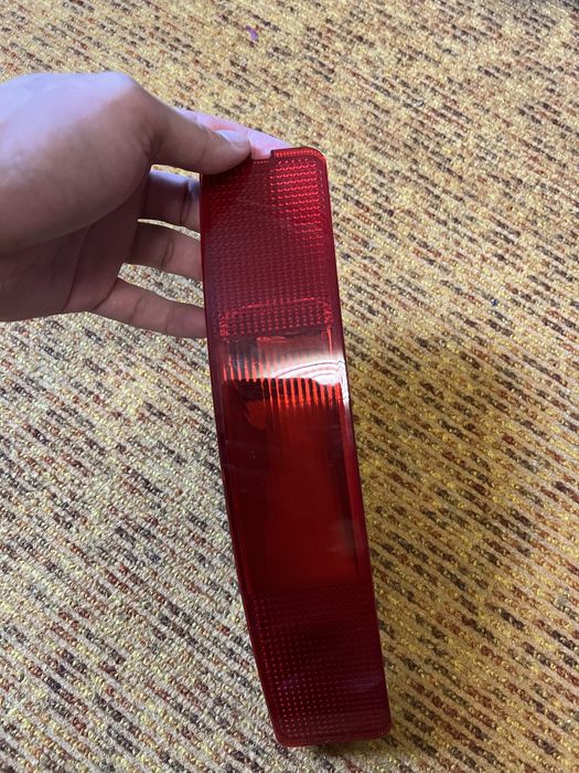 Отражатель правый Вольво