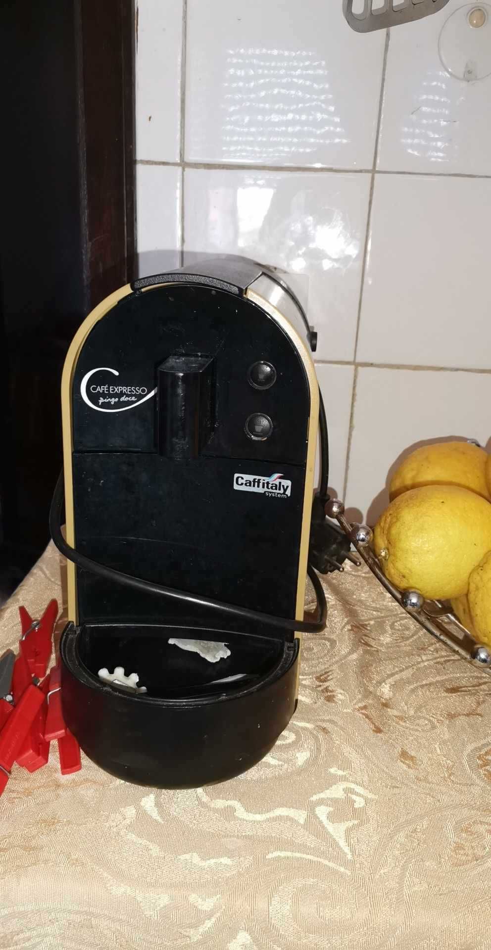 Máquina de café marca pingo doce
