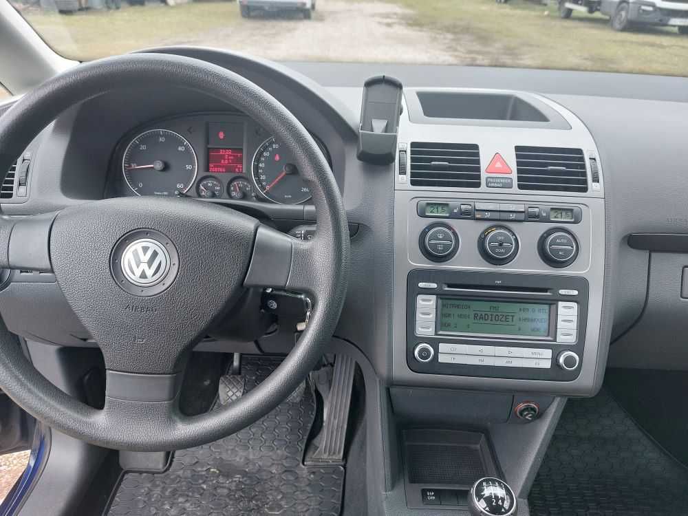 VW Touran 1.9TDI 7-osób