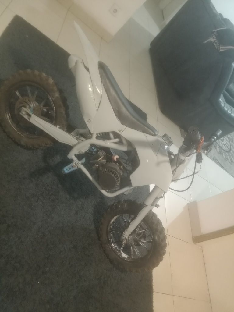 Mini mota  50cc vendo ou troco