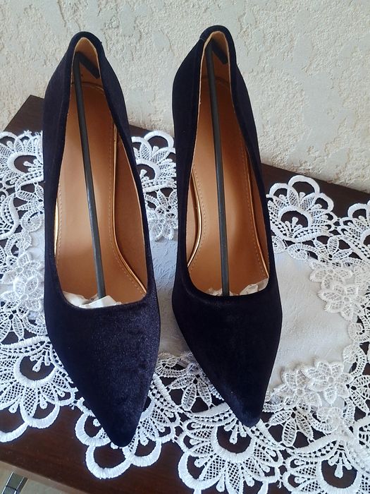 Eleganckie szpilki damskie na wysokim obcasie NOWE rozmiar 45