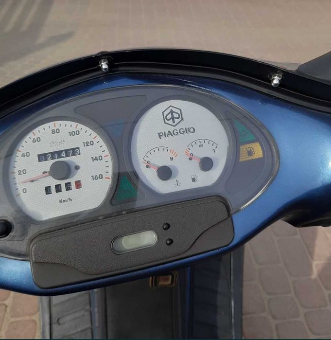 Piaggio Hexagon GT250 super stan
