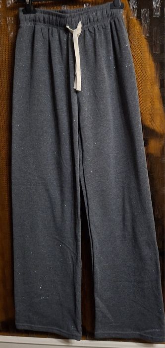 Spodnie szwedy damskie z połyskiem, szare