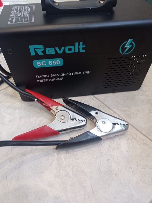 Зарядний пристрій