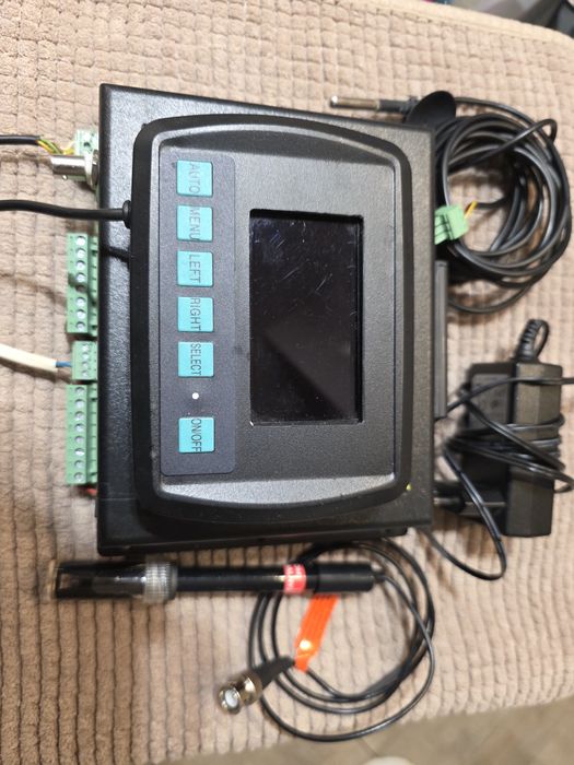 Komputer akwarystyczny kontroler pH dozownik nawozów