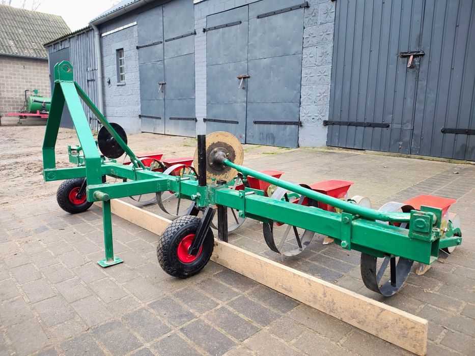 Siewnik do warzyw i ziół