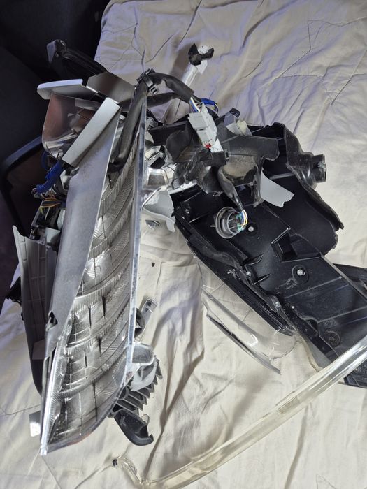 Фара honda insight 3 ze4.