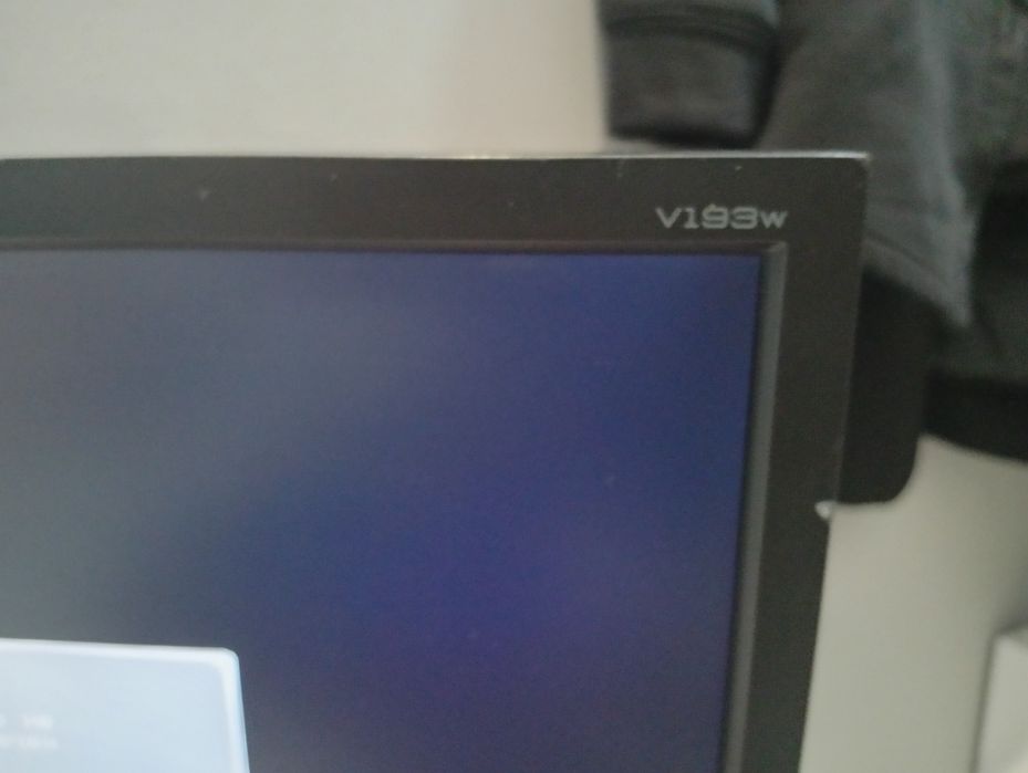 Продам монітор 19''