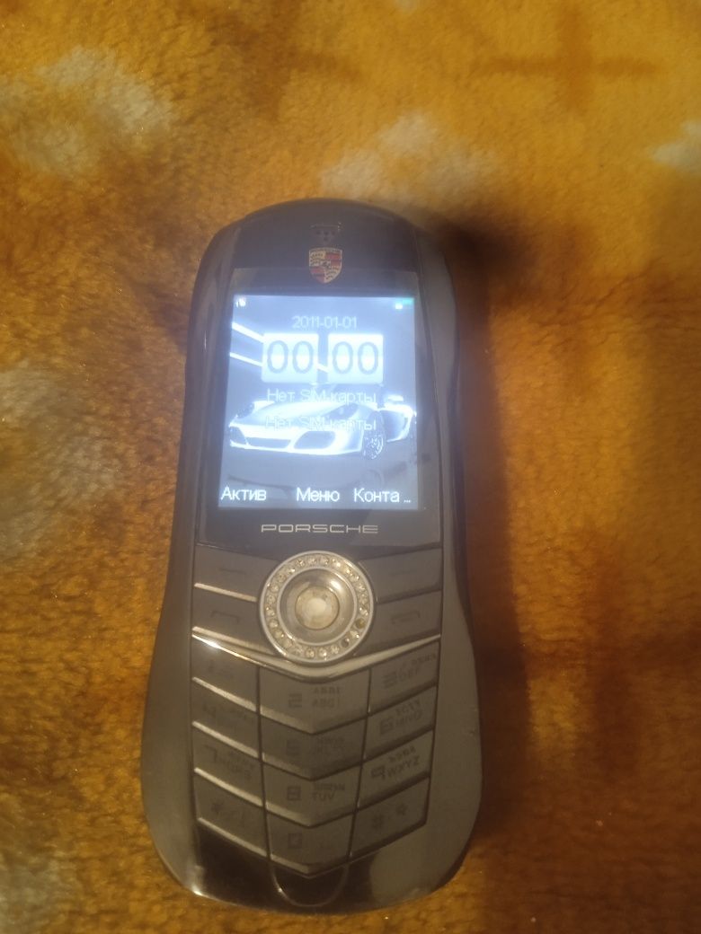Мобільний телефон PORSCHE QX-977 GTS
