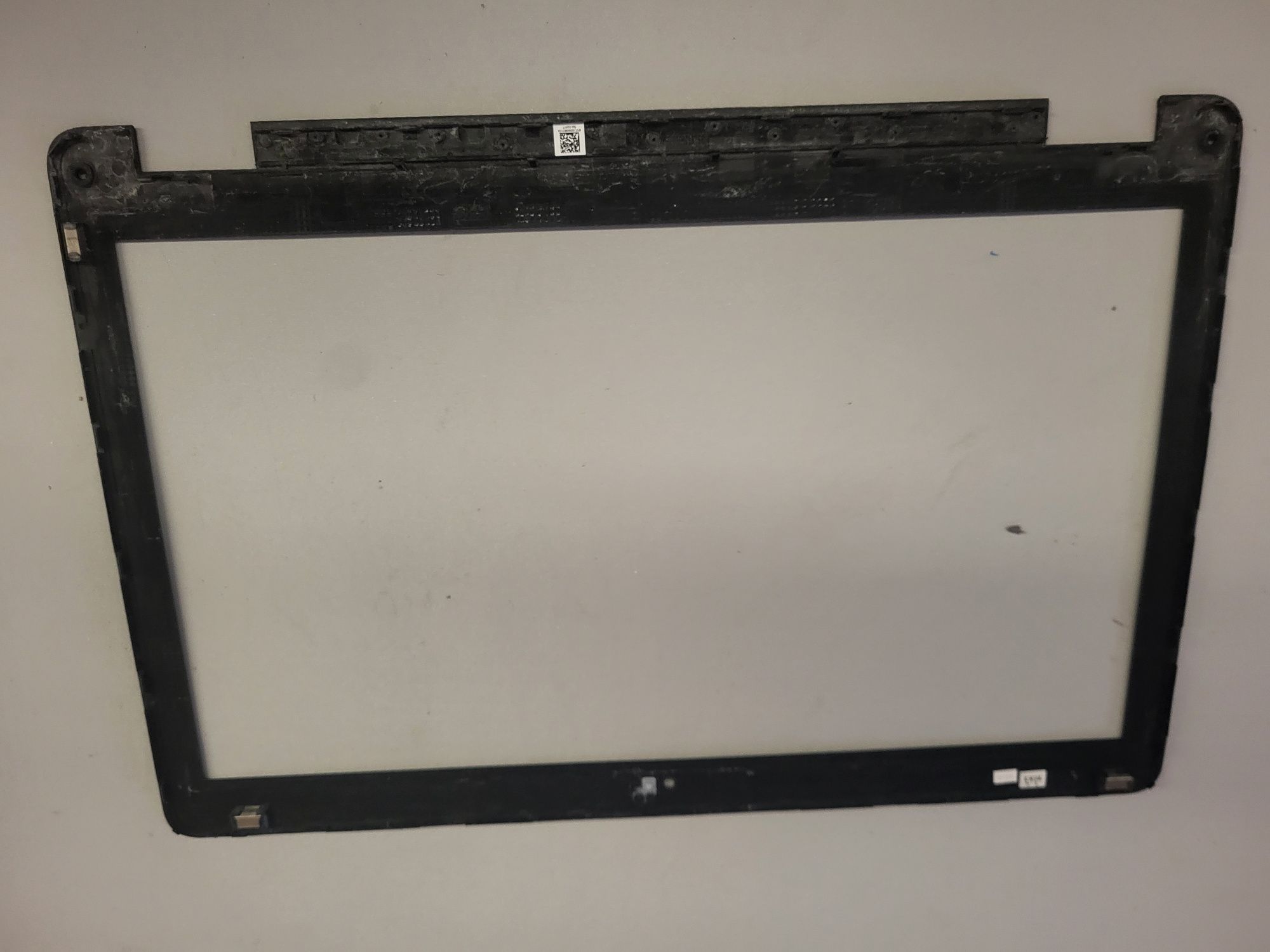 Sprzedam ramkę matrycy do Laptopa HP ZBook 15 G2.