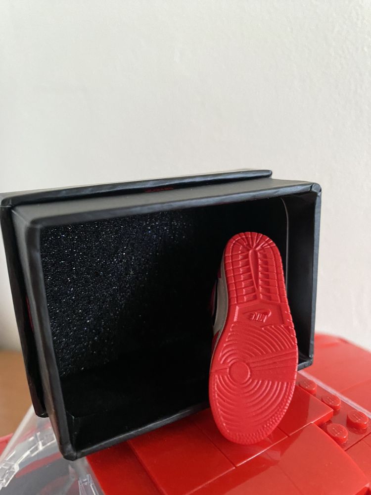 Brelok Miniatura 3D Nike Jordan 1 Chicago + pudełko