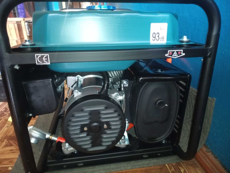 Гибридный генератор Könner & Söhnen KS 3000G