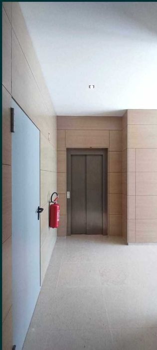 Aluga-se T1 - 1.ª Linha Figueira da Foz (Mobilado e equipado)