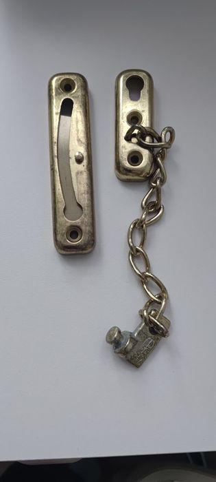 Zabezpieczenie do drzwi