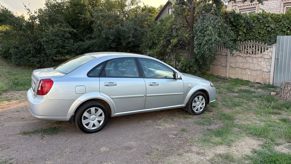 Продам авто 2013 року, у відмінному стані!