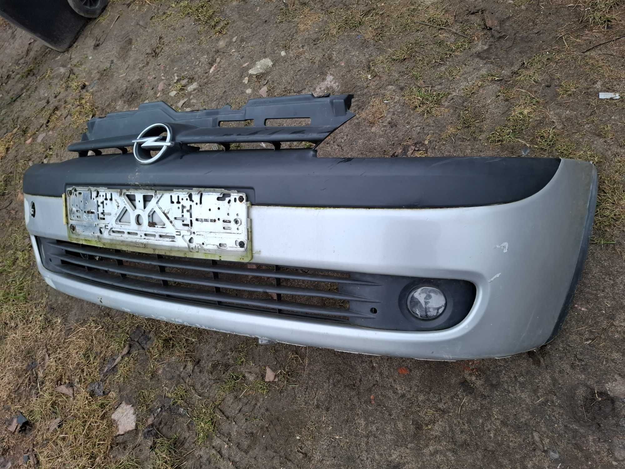 zderzak przód przedni srebrny opel corsa c