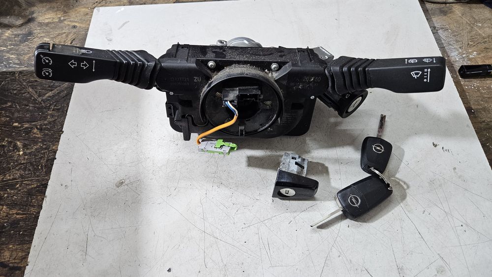 Moduł cim stacyjka przełącznik zespolony opel astra h zafira b GM ZU