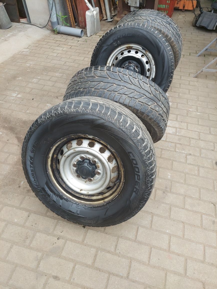 komplet kół Ford Ranger 6x140.5 ET55 felgi 7 X 16 Opony 255 70 R16 T