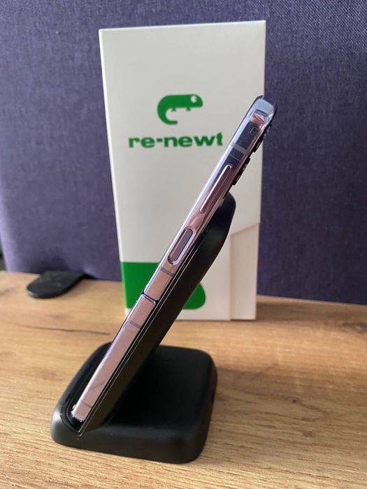 Samsung Galaxy Z Flip4 256GB Частинами 0% | Гарантія | Неверлок (0845)