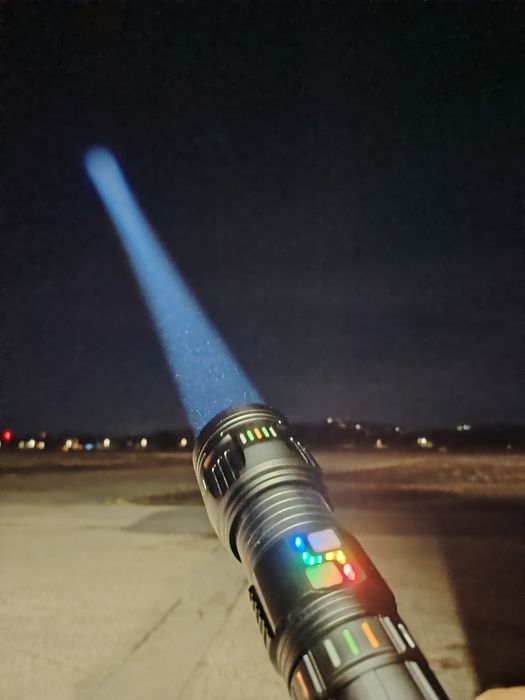 G600 – Lanterna Corpo Grande | Longo Alcance | Ultra Power