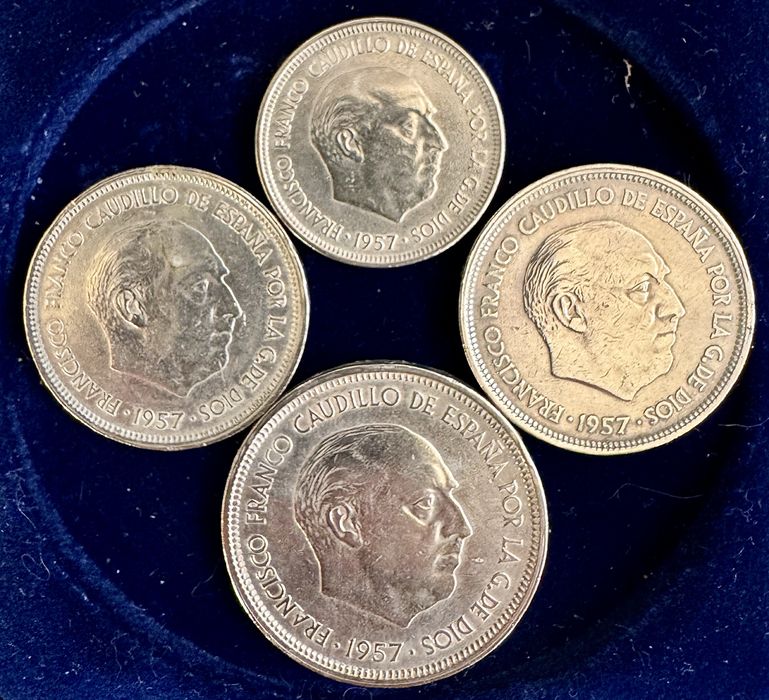 moedas de 5, 25 e 50 pesetas 1957