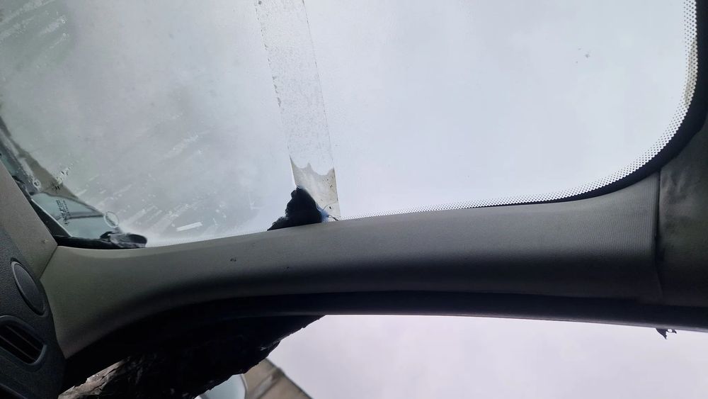 MEGANE 3 OSŁONA POSZYCIE SŁUPKA PRAWY PRZÓD