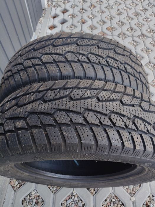 Opony zimowe 205/60 R16 2szt.