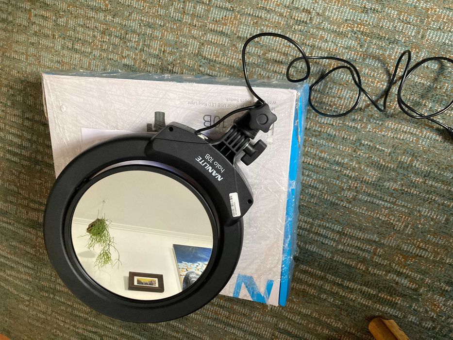 Nanlite halo 10b ( ring light )