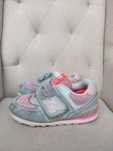 Tenis new balance T25