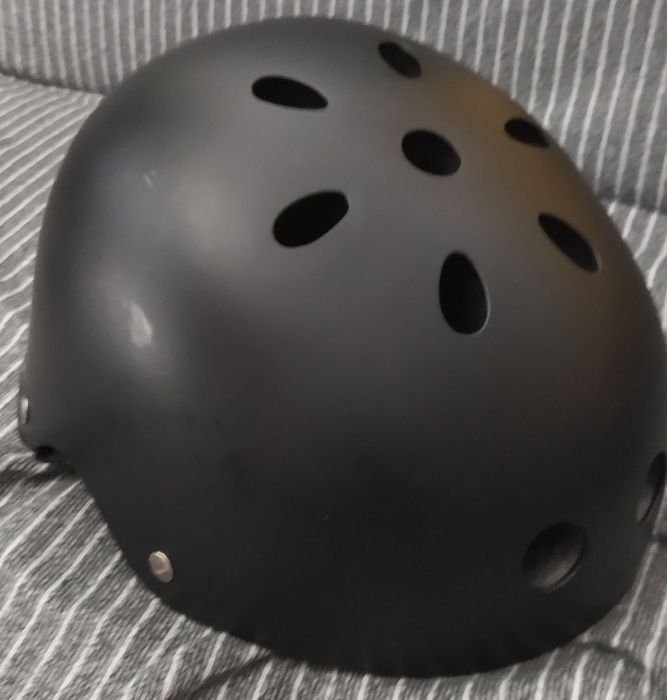 Kask sportowo-rowerowy