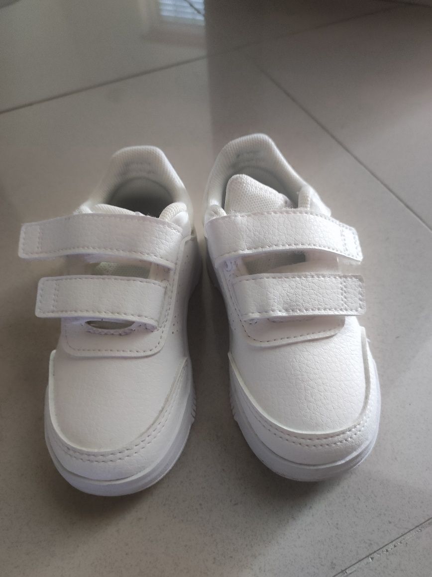 Tennis Adidas bebé