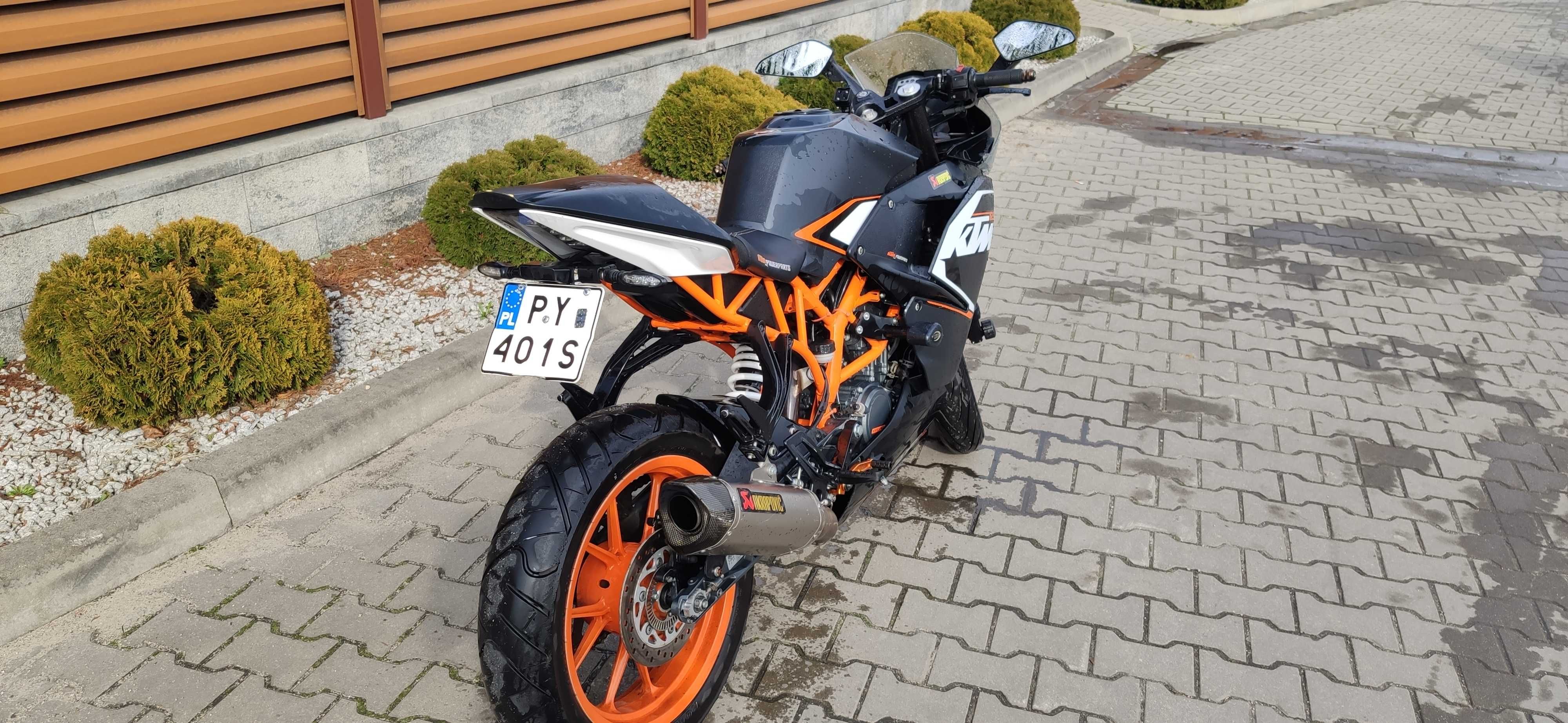 KTM RC 125 na kat. B / Akrapović / ABS