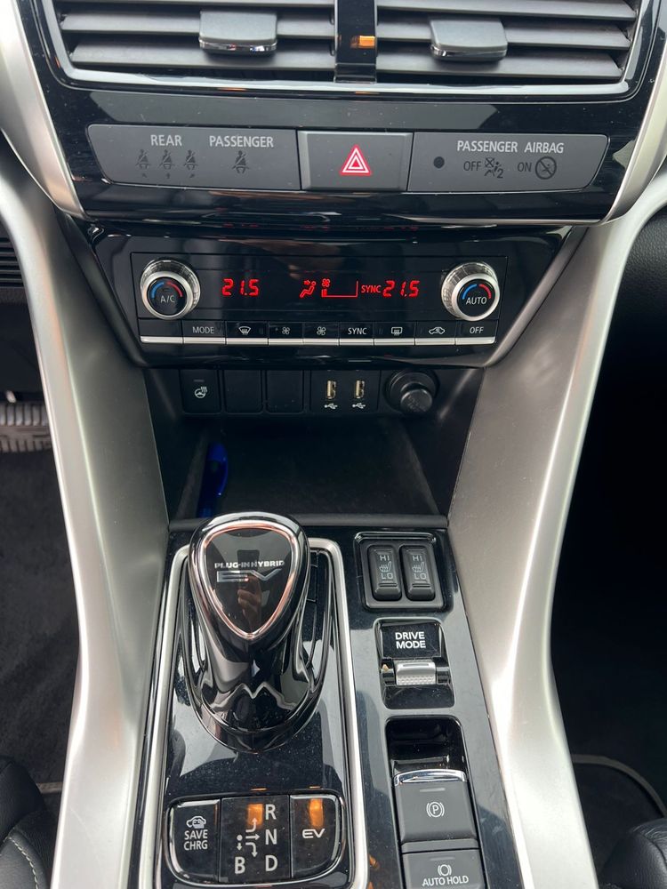 Mitsubishi Eclipse Cross  plugIn