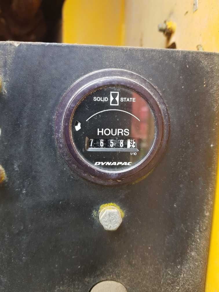 Walec drogowy Dynapac CC232C