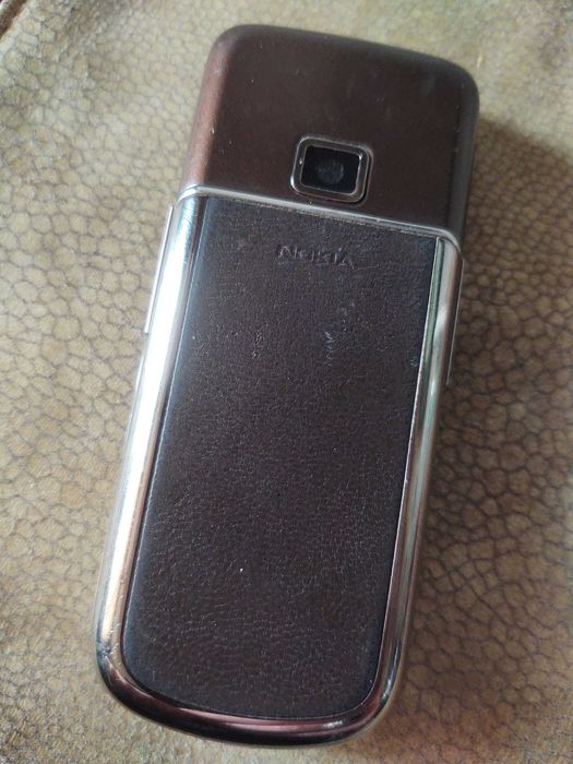 Nokia 8800 Arte sapphire.