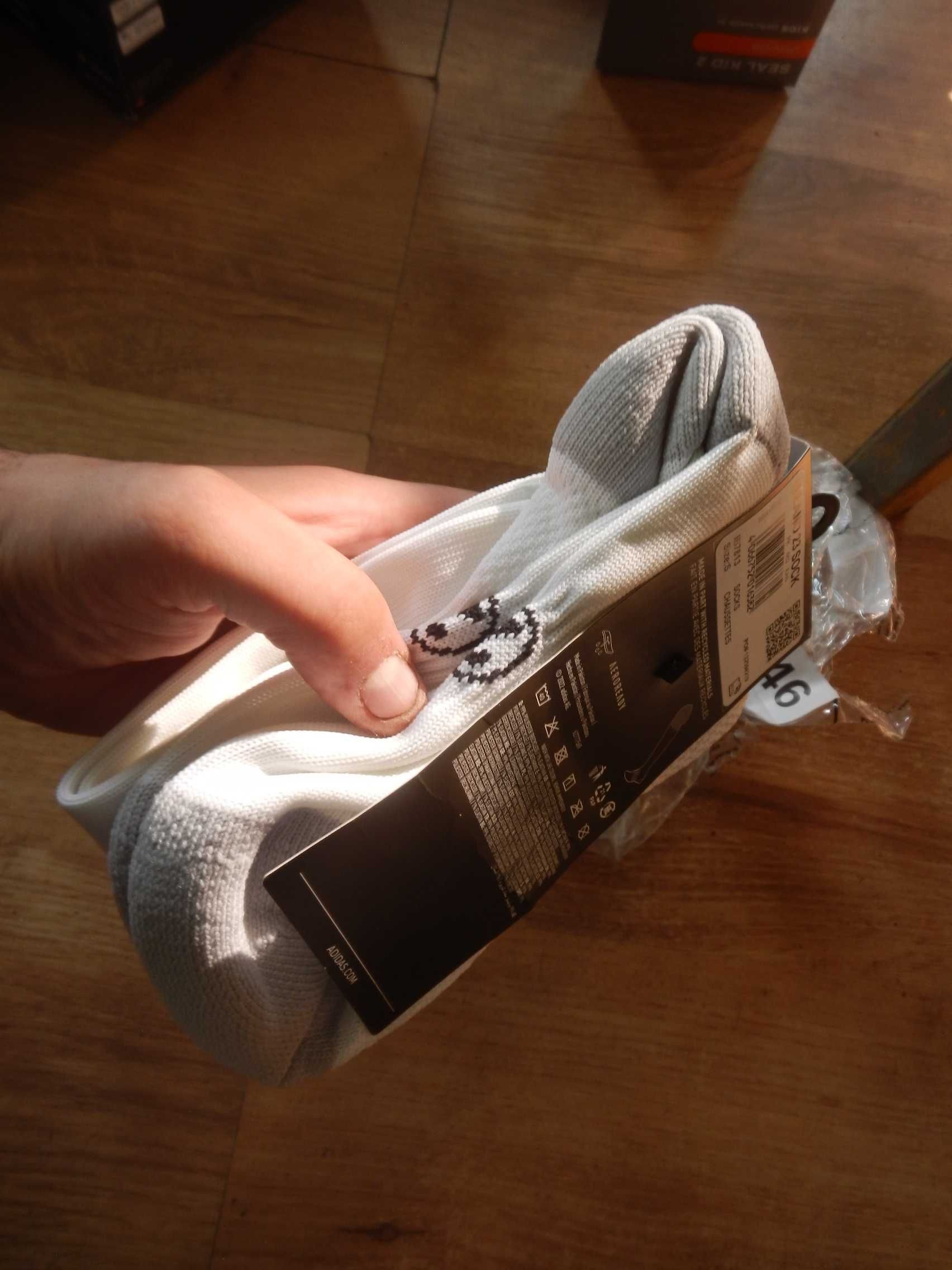 Wyprzedaż totalna->Getry piłkarskie adidas Milano  rozmiar. 37-39