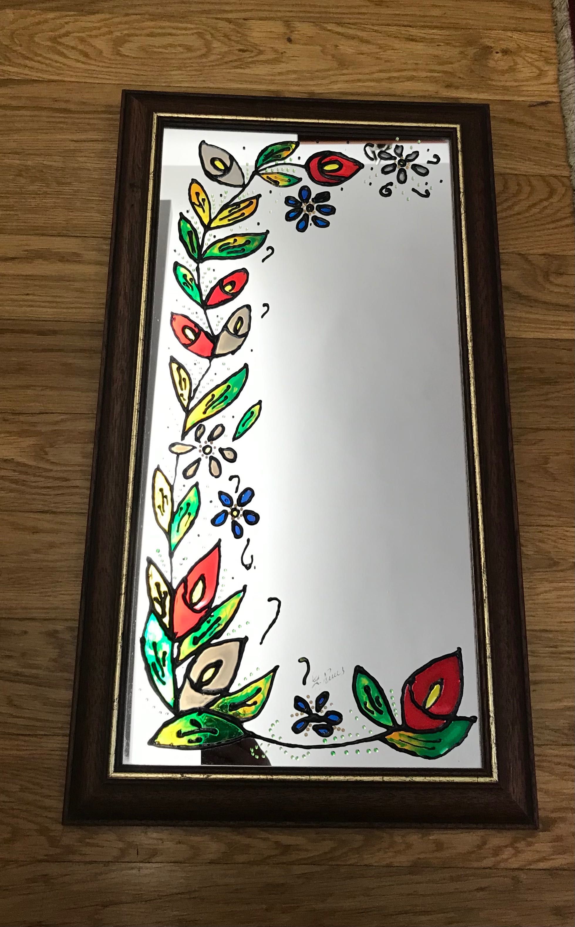 Espelhos com pintura decorativa