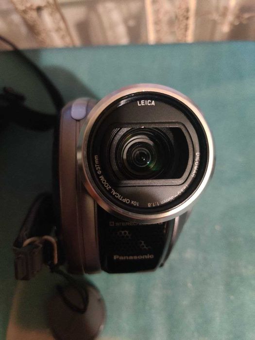 Відеокамера Panasonic VDR-D310