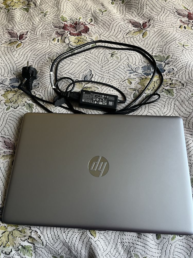 Ноутбук HP 250 G7 Silver
