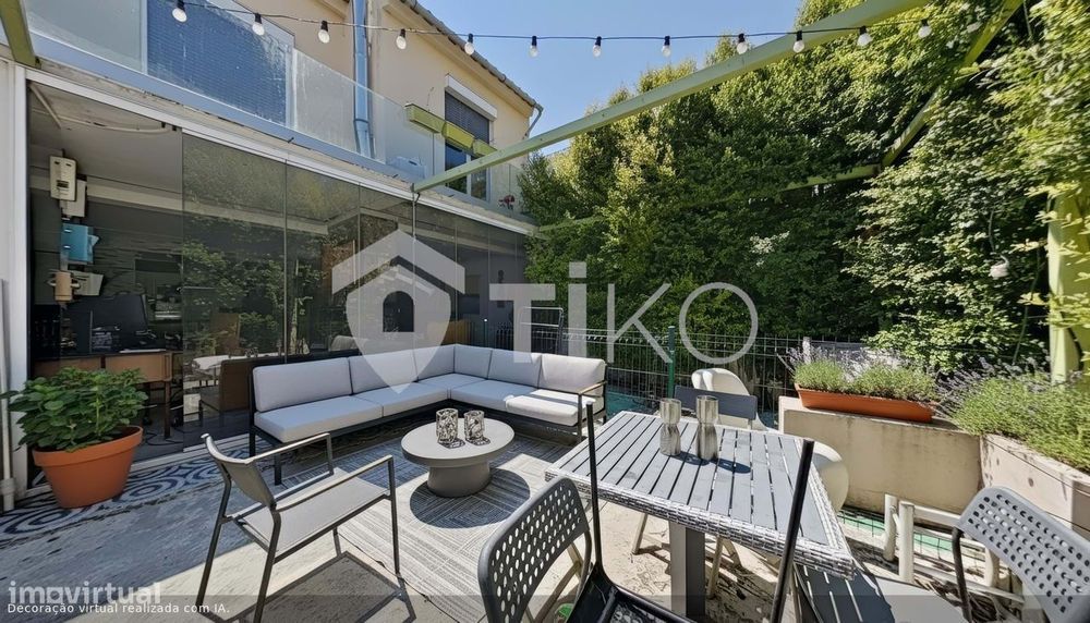 Moradia T3 Com Vista Mar Em Oeiras